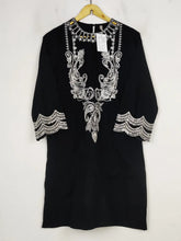 Buy online pre-used pre-loved 100% authentic & Original branded Ethnic (BK-4424) available in Pakistan. Top international brands avilable.