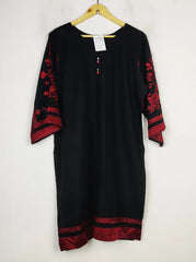 Buy online pre-used pre-loved 100% authentic & Original branded Unknown Brand (BK-4440) available in Pakistan. Top international brands avilable.