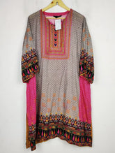 Buy online pre-used pre-loved 100% authentic & Original branded Nishat (BK-4450) available in Pakistan. Top international brands avilable.