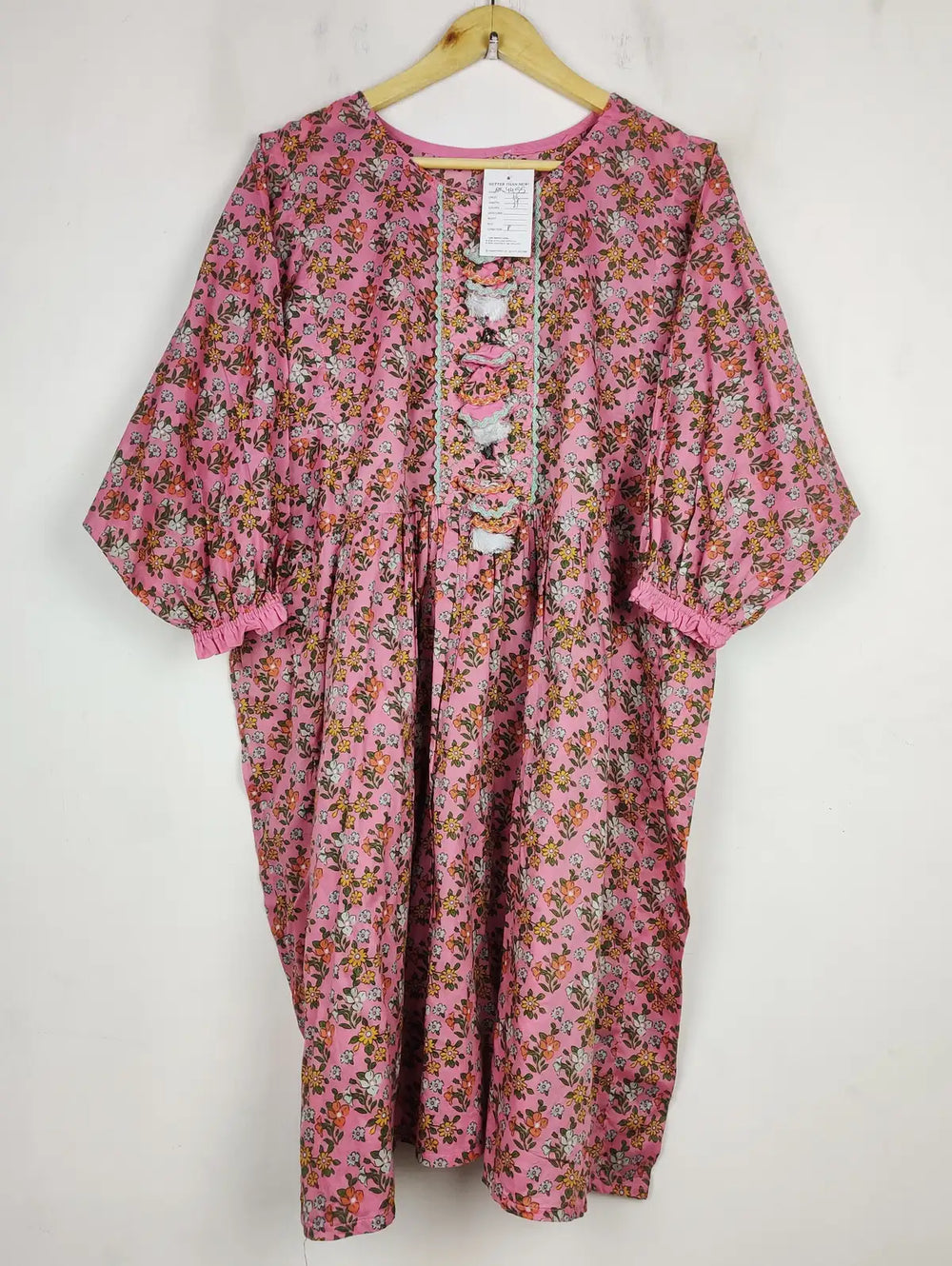 Buy online pre-used pre-loved 100% authentic & Original branded Unknown Brand (BK-4455) available in Pakistan. Top international brands avilable.