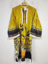 Buy online pre-used pre-loved 100% authentic & Original branded Mulberry (BK-4468) available in Pakistan. Top international brands avilable.