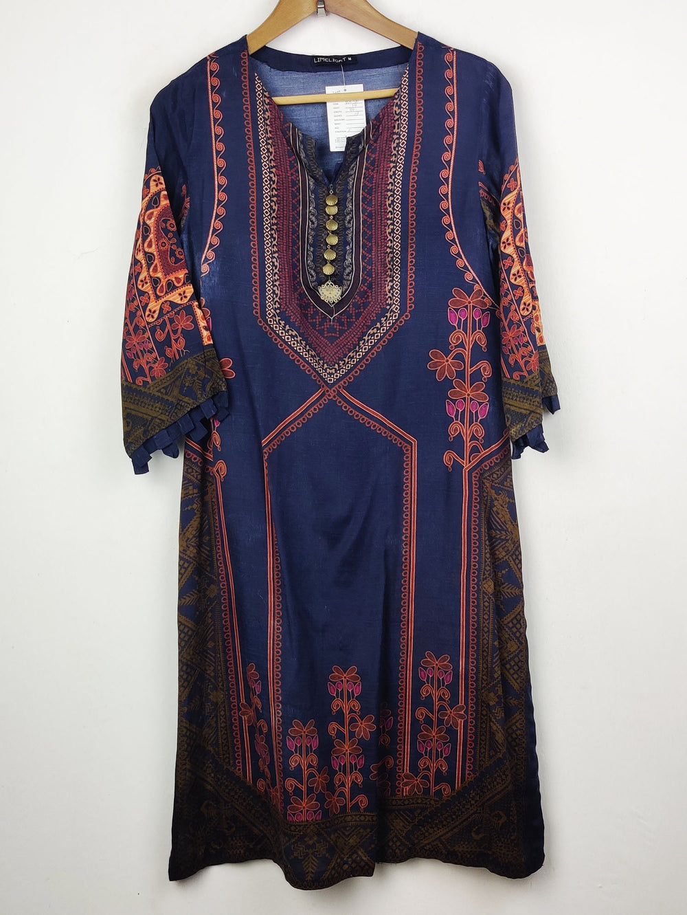 Buy online pre-used pre-loved 100% authentic & Original branded Limelight (BK-501) available in Pakistan. Top international brands avilable.