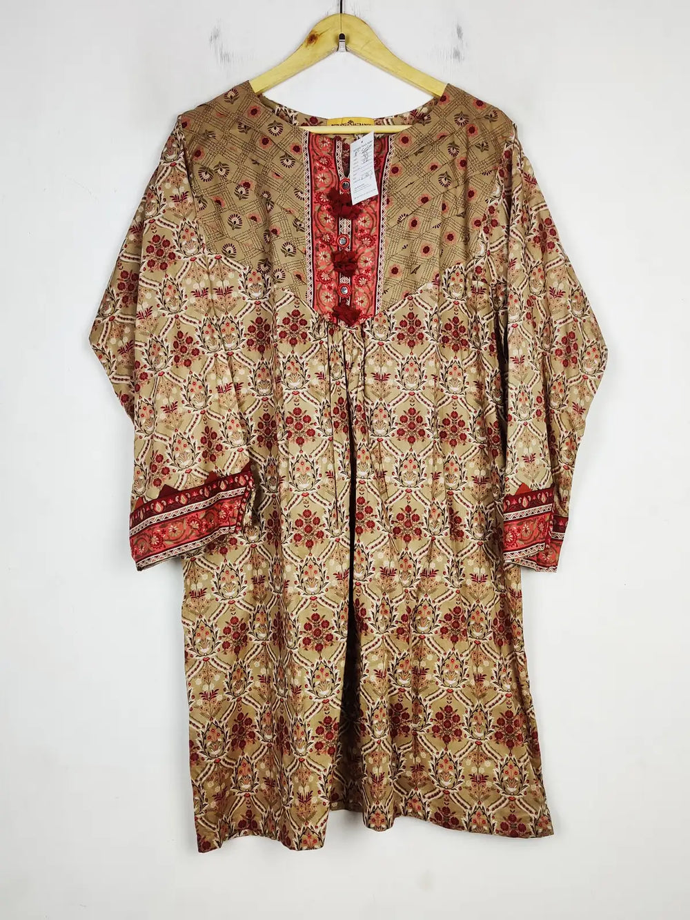 Buy online pre-used pre-loved 100% authentic & Original branded Bonanza Satrangi (BK-5050) available in Pakistan. Top international brands avilable.
