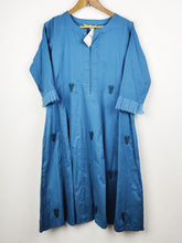 Buy online pre-used pre-loved 100% authentic & Original branded Nishat Linen (BK-506) available in Pakistan. Top international brands avilable.