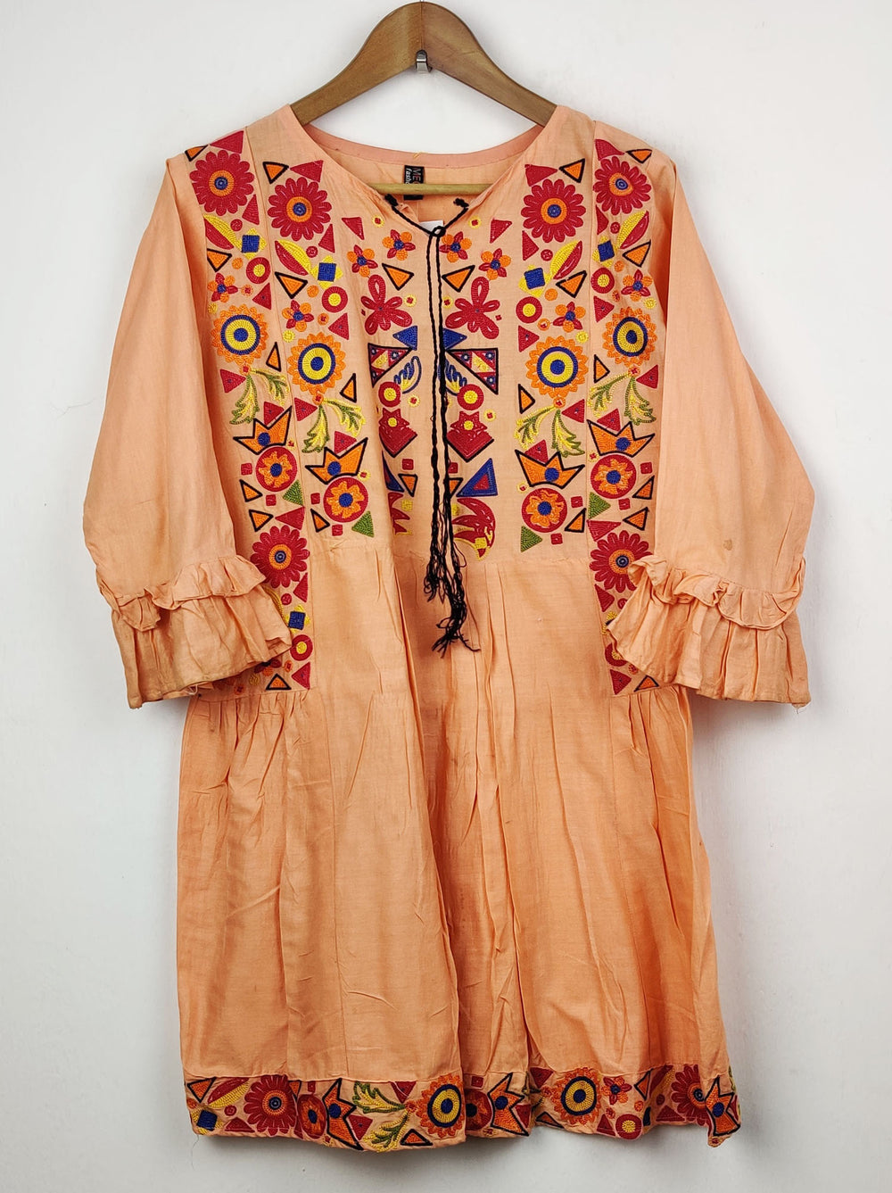 Buy online pre-used pre-loved 100% authentic & Original branded Mega Style (BK-515) available in Pakistan. Top international brands avilable.