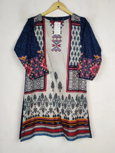 Buy online pre-used pre-loved 100% authentic & Original branded Khaadi (BK-5208) available in Pakistan. Top international brands avilable.