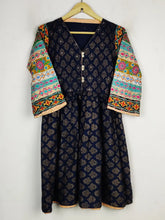 Buy online pre-used pre-loved 100% authentic & Original branded Unknown Brand (BK-5216) available in Pakistan. Top international brands avilable.