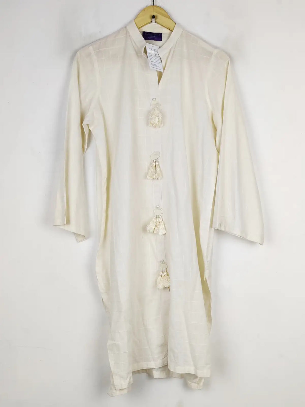 Buy online pre-used pre-loved 100% authentic & Original branded Sana Safinaz (BK-5344) available in Pakistan. Top international brands avilable.