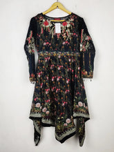 Buy online pre-used pre-loved 100% authentic & Original branded Simrans (BK-5548) available in Pakistan. Top international brands avilable.