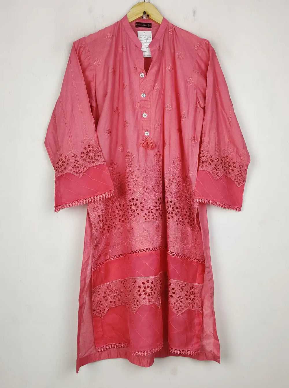 Buy online pre-used pre-loved 100% authentic & Original branded Bin Saeed (BK-5702) available in Pakistan. Top international brands avilable.