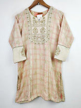 Buy online pre-used pre-loved 100% authentic & Original branded Senorita (BK-595) available in Pakistan. Top international brands avilable.