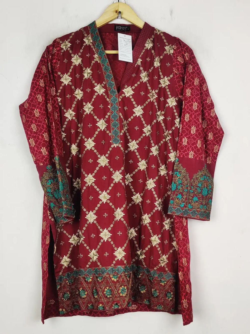 Buy online pre-used pre-loved 100% authentic & Original branded Satrangi (BK-5960) available in Pakistan. Top international brands avilable.