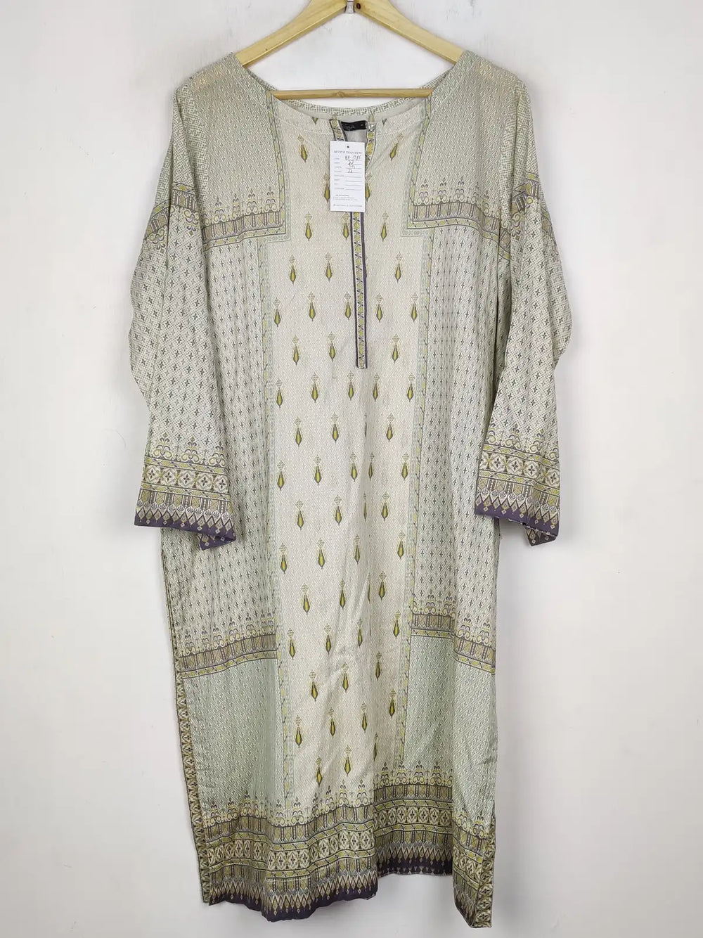 Buy online pre-used pre-loved 100% authentic & Original branded Jalpari (BK-5985) available in Pakistan. Top international brands avilable.