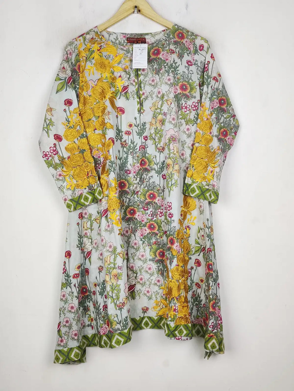 Buy online pre-used pre-loved 100% authentic & Original branded Khaadi Pret (BK-5987) available in Pakistan. Top international brands avilable.