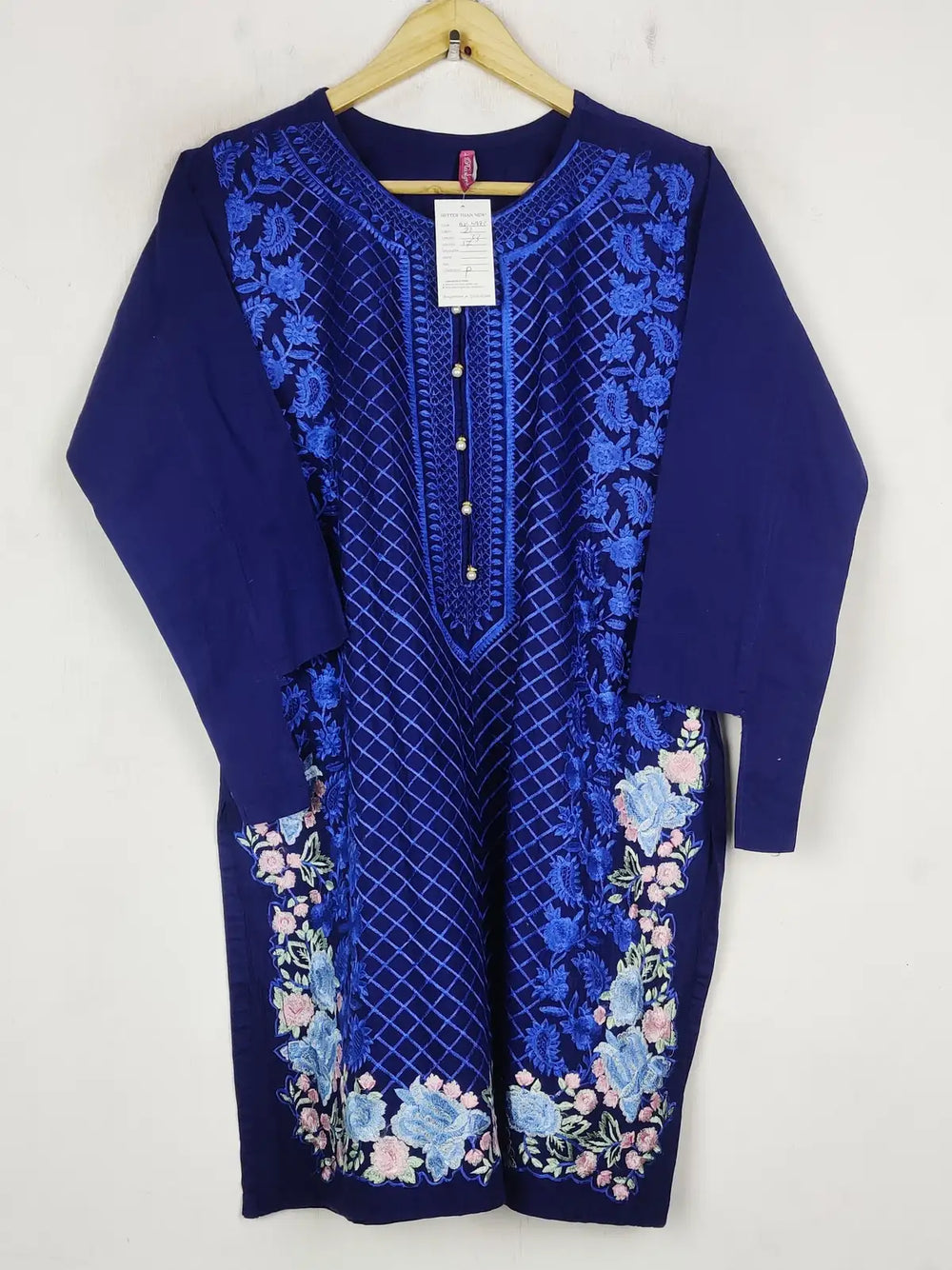Buy online pre-used pre-loved 100% authentic & Original branded Rangni (BK-5998) available in Pakistan. Top international brands avilable.