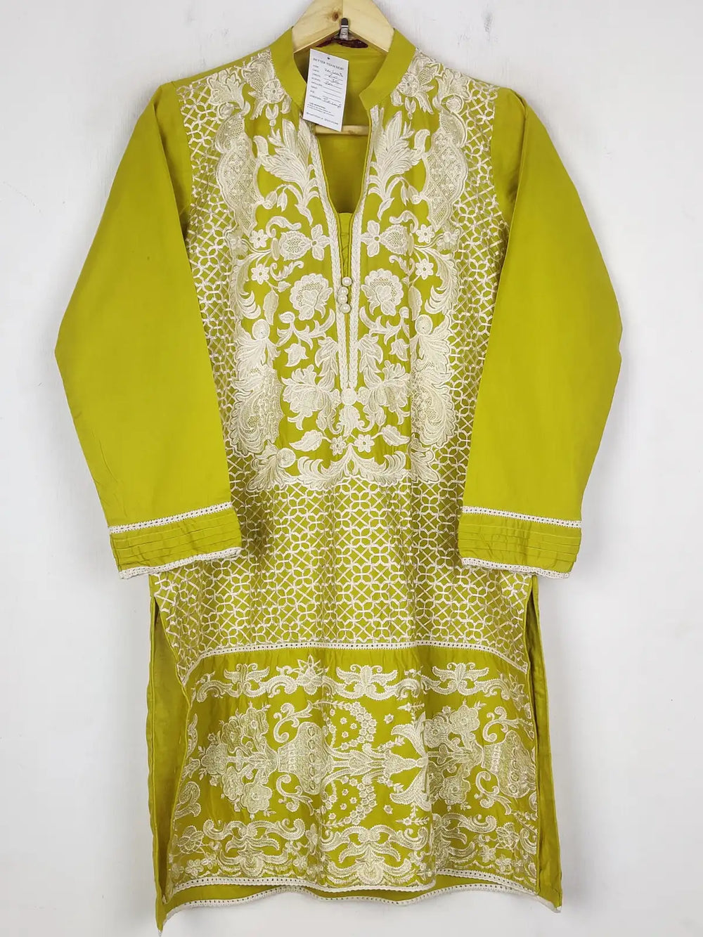 Buy online pre-used pre-loved 100% authentic & Original branded Khaadi (BK-6003) available in Pakistan. Top international brands avilable.
