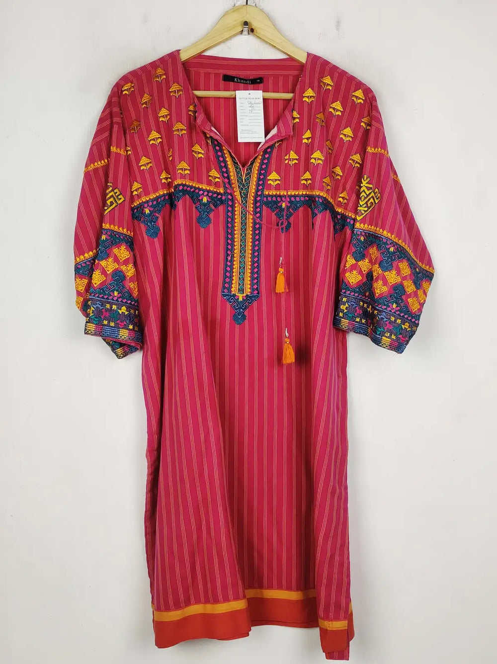 Buy online pre-used pre-loved 100% authentic & Original branded Khaadi (BK-6062) available in Pakistan. Top international brands avilable.