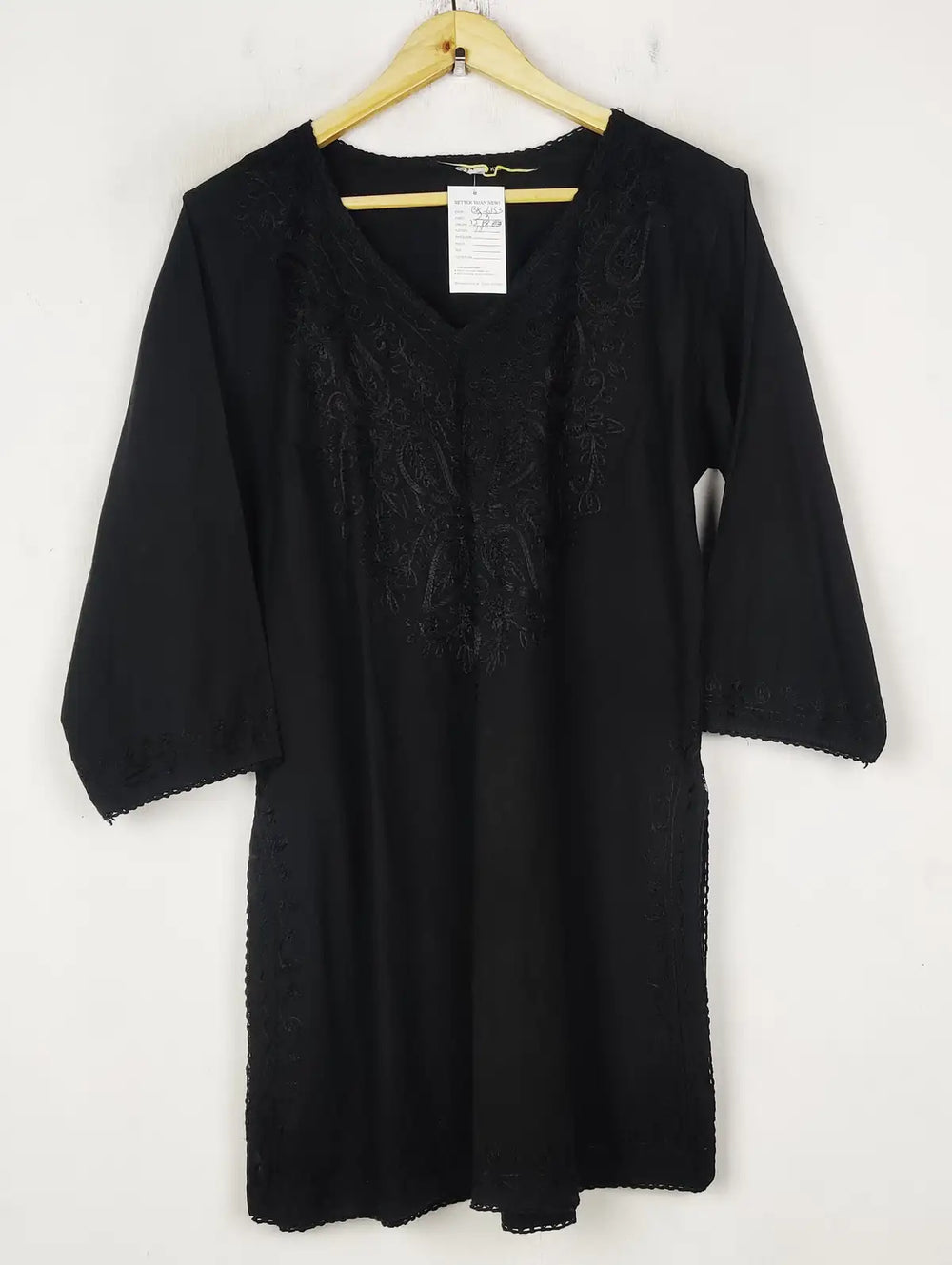 Buy online pre-used pre-loved 100% authentic & Original branded Unknown Brand (BK-6153) available in Pakistan. Top international brands avilable.