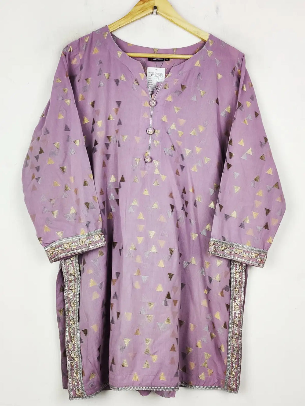 Buy online pre-used pre-loved 100% authentic & Original branded Alkaram (BK-6297) available in Pakistan. Top international brands avilable.