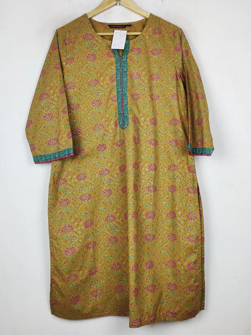 Buy online pre-used pre-loved 100% authentic & Original branded Rangmanch (BK-6396) available in Pakistan. Top international brands avilable.
