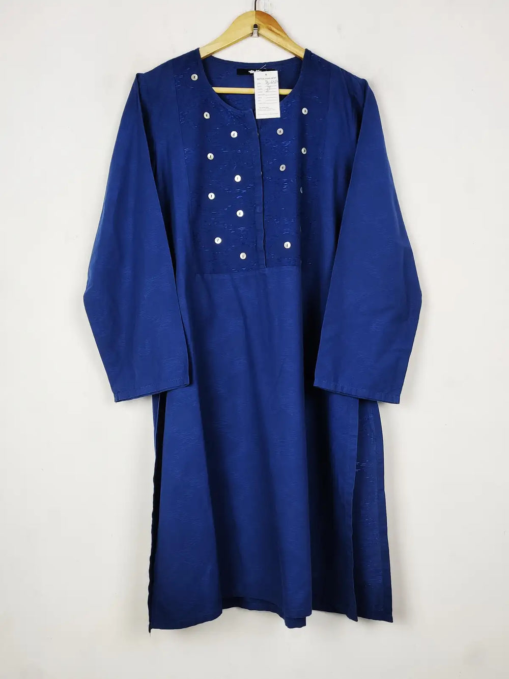 Buy online pre-used pre-loved 100% authentic & Original branded Khaadi (BK-6457) available in Pakistan. Top international brands avilable.