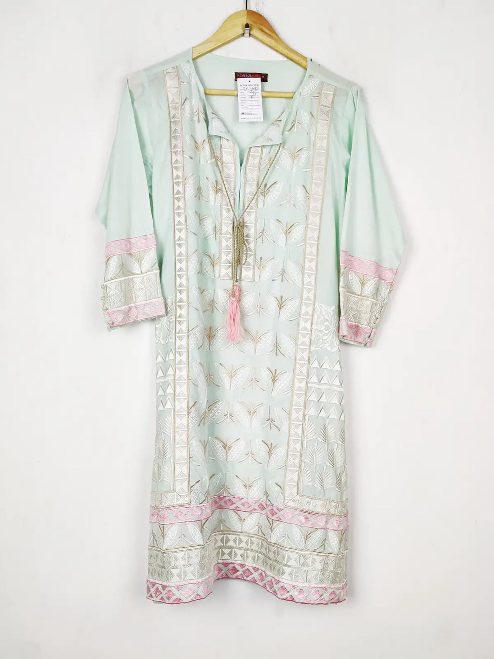 Buy online pre-used pre-loved 100% authentic & Original branded Khaadi (BK-6487) available in Pakistan. Top international brands avilable.