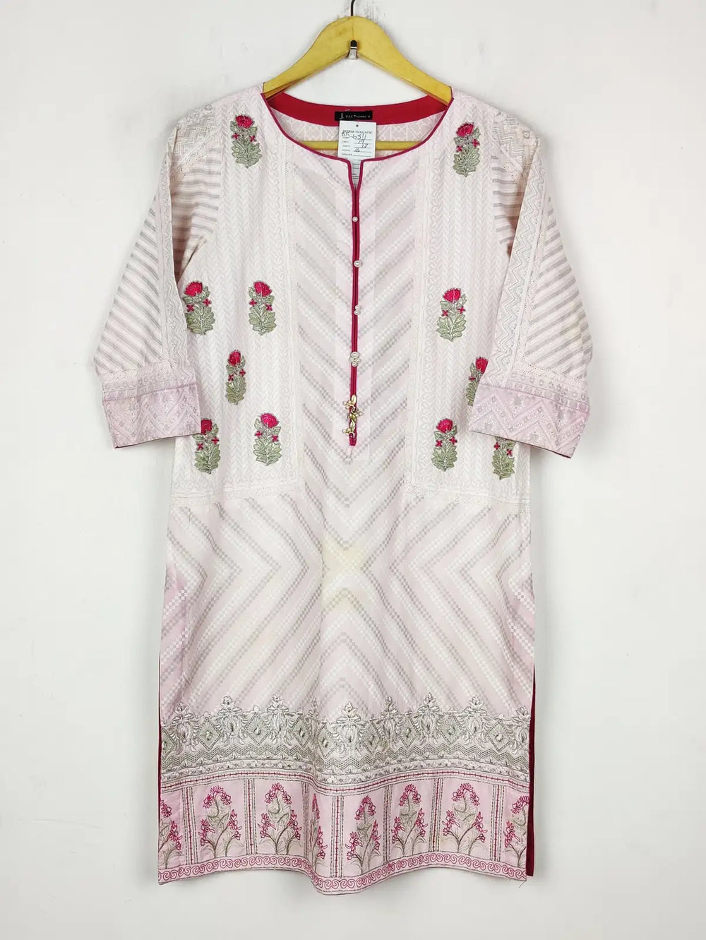 Buy online pre-used pre-loved 100% authentic & Original branded J. Pret (BK-6511) available in Pakistan. Top international brands avilable.