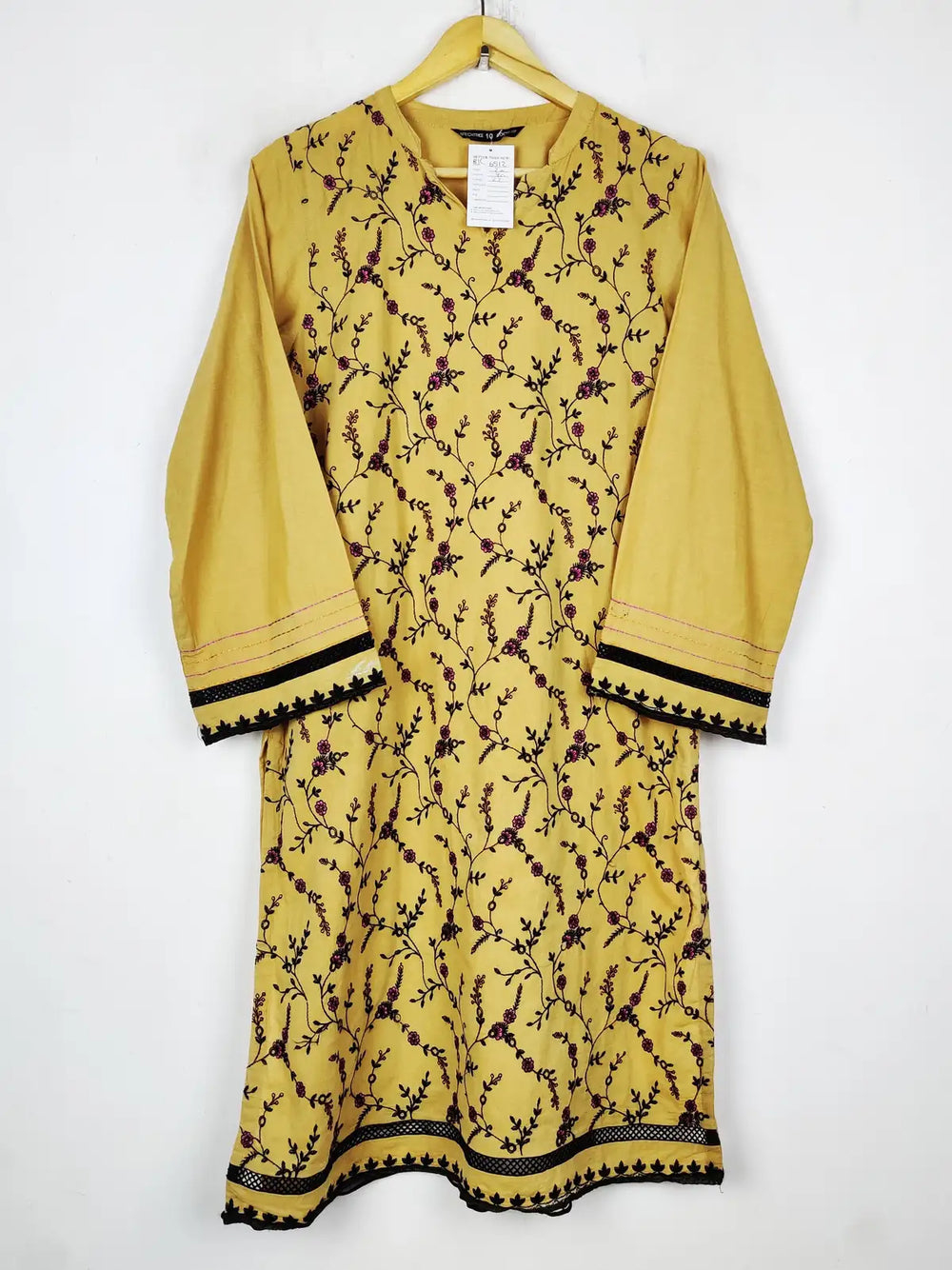 Buy online pre-used pre-loved 100% authentic & Original branded Beechtree (BK-6512) available in Pakistan. Top international brands avilable.