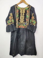 Buy online pre-used pre-loved 100% authentic & Original branded Unknown Brand (BK-671) available in Pakistan. Top international brands avilable.