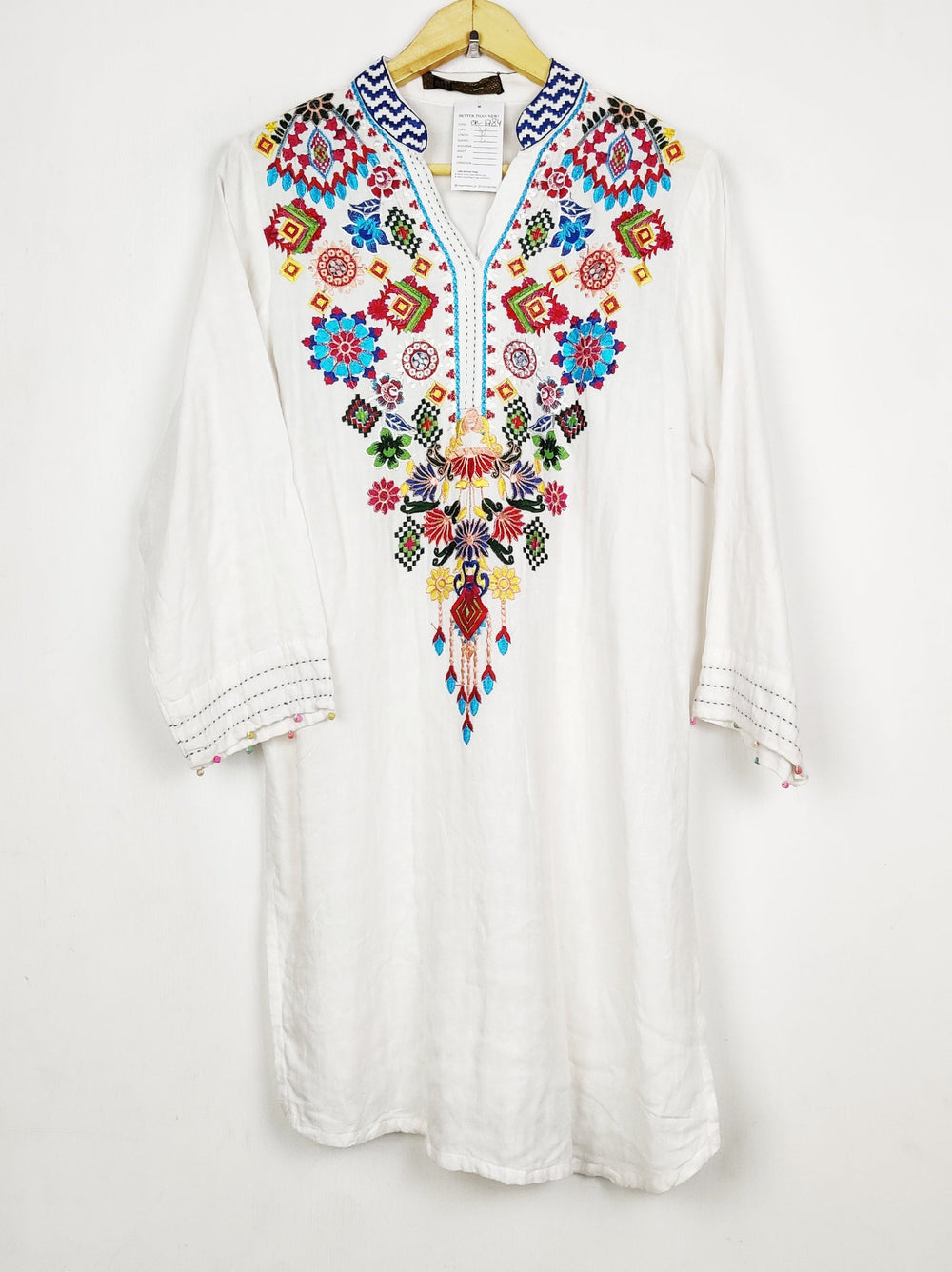 Buy online pre-used pre-loved 100% authentic & Original branded Motif (BK-6784) available in Pakistan. Top international brands avilable.