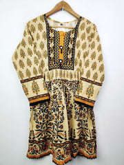 Buy online pre-used pre-loved 100% authentic & Original branded Unknown Brand (BK-678) available in Pakistan. Top international brands avilable.