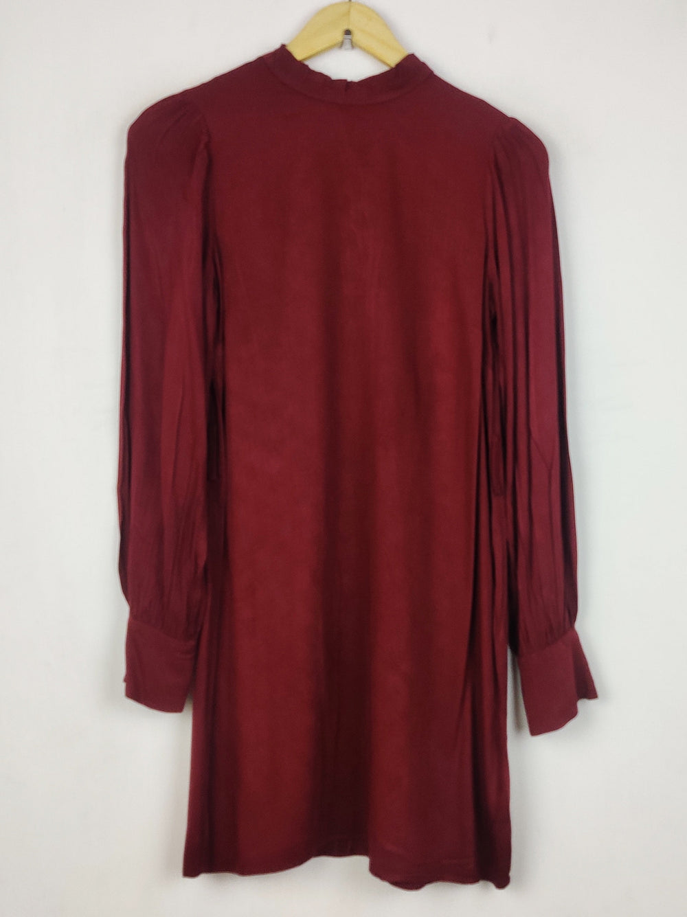 Buy online pre-used pre-loved 100% authentic & Original branded New Look (BK-6817) available in Pakistan. Top international brands avilable.