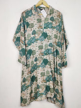 Buy online pre-used pre-loved 100% authentic & Original branded Unknown Brand (BK-6823) available in Pakistan. Top international brands avilable.