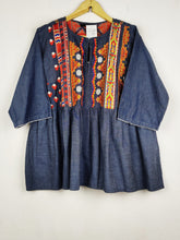 Buy online pre-used pre-loved 100% authentic & Original branded Khaadi (BK-6859) available in Pakistan. Top international brands avilable.