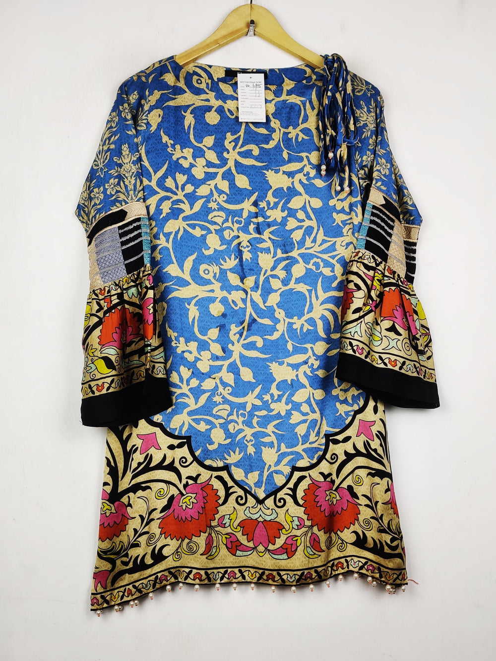 Buy online pre-used pre-loved 100% authentic & Original branded Khaadi (BK-6895) available in Pakistan. Top international brands avilable.