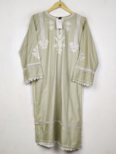 Buy online pre-used pre-loved 100% authentic & Original branded Liya (BK-6913) available in Pakistan. Top international brands avilable.