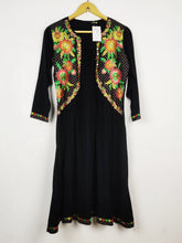 Buy online pre-used pre-loved 100% authentic & Original branded Unknown Brand (BK-6956) available in Pakistan. Top international brands avilable.