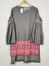 Buy online pre-used pre-loved 100% authentic & Original branded Khaadi (BK-7085) available in Pakistan. Top international brands avilable.