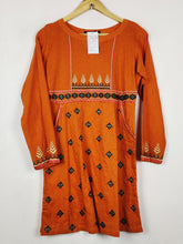 Buy online pre-used pre-loved 100% authentic & Original branded Batik (BK-7197) available in Pakistan. Top international brands avilable.