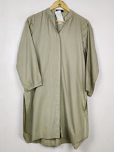 Buy online pre-used pre-loved 100% authentic & Original branded Gul Ahmed (BK-7308) available in Pakistan. Top international brands avilable.