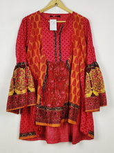 Buy online pre-used pre-loved 100% authentic & Original branded Khaadi (BK-7352) available in Pakistan. Top international brands avilable.
