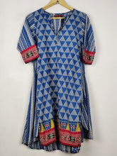 Buy online pre-used pre-loved 100% authentic & Original branded Khaadi (BK-7379) available in Pakistan. Top international brands avilable.