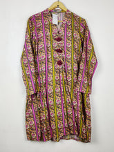 Buy online pre-used pre-loved 100% authentic & Original branded Khaadi (BK-7395) available in Pakistan. Top international brands avilable.