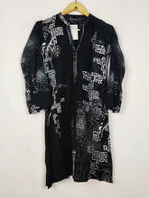 Buy online pre-used pre-loved 100% authentic & Original branded J.Pret (BK-7425) available in Pakistan. Top international brands avilable.