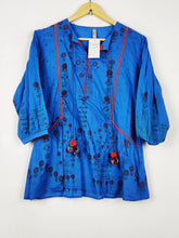 Buy online pre-used pre-loved 100% authentic & Original branded Ethnic (BK-7467) available in Pakistan. Top international brands avilable.