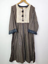 Buy online pre-used pre-loved 100% authentic & Original branded Unknown Brand (BK-783) available in Pakistan. Top international brands avilable.