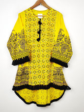 Buy online pre-used pre-loved 100% authentic & Original branded Unknown Brand (BK-835) available in Pakistan. Top international brands avilable.