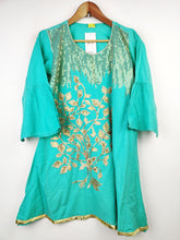 Buy online pre-used pre-loved 100% authentic & Original branded Malik (BK-859) available in Pakistan. Top international brands avilable.