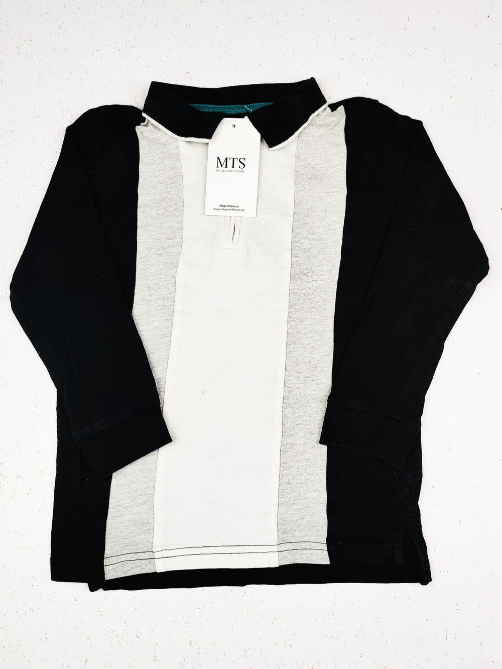 Buy online pre-used pre-loved 100% authentic & Original branded George (BST-1142) available in Pakistan. Top international brands avilable.