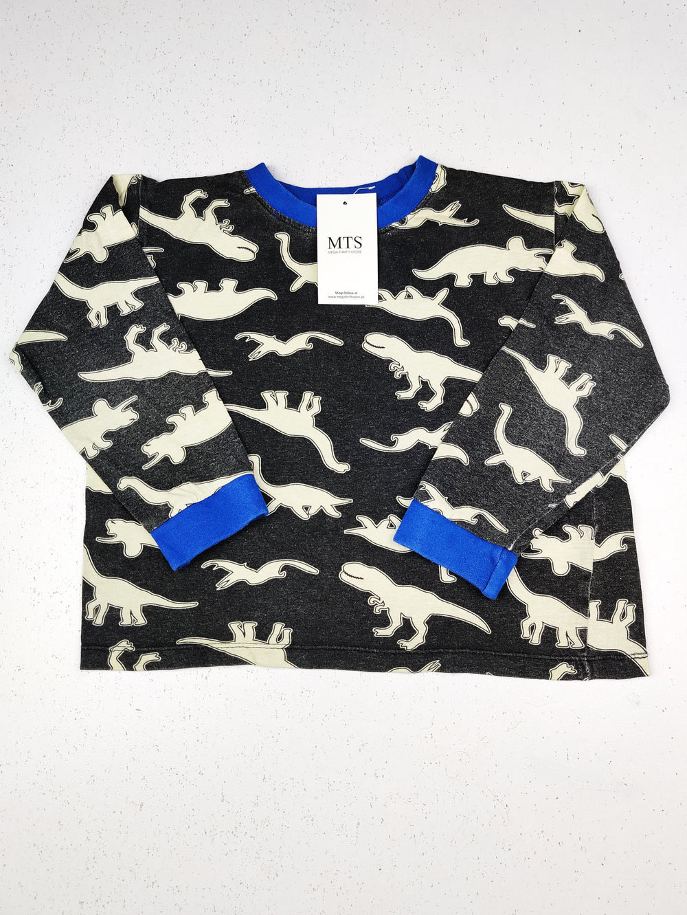 Buy online pre-used pre-loved 100% authentic & Original branded Unknown Brand (BST-1143) available in Pakistan. Top international brands avilable.